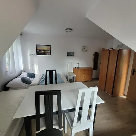 Alina Spanie בית הארחה